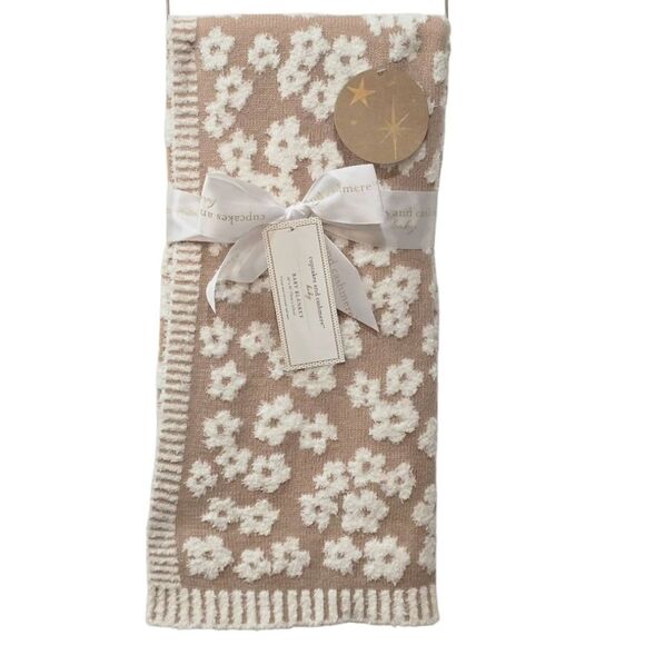 Cupcakes & Cashmere Floral Baby Blanket - Picture 2 of 5